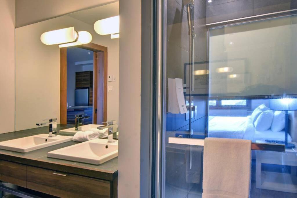 Deluxe Suite - View on Lake&6 Min from Tremblant Versant Nord Lac-Superieur Exterior foto